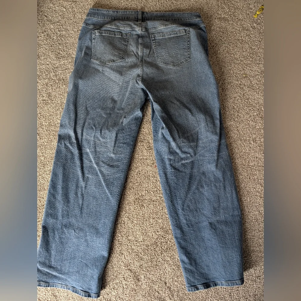 Torrid Wide Leg Jeans Stretch High Rise Light Wash Denim 14R - Picture 3 of 10